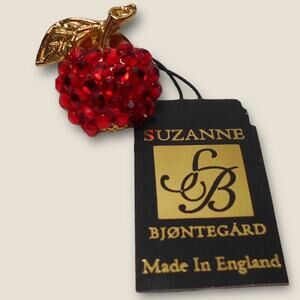 Vintage Suzanne Bjontegard Pave Crystal Apple Pin Brooch New w/Tags